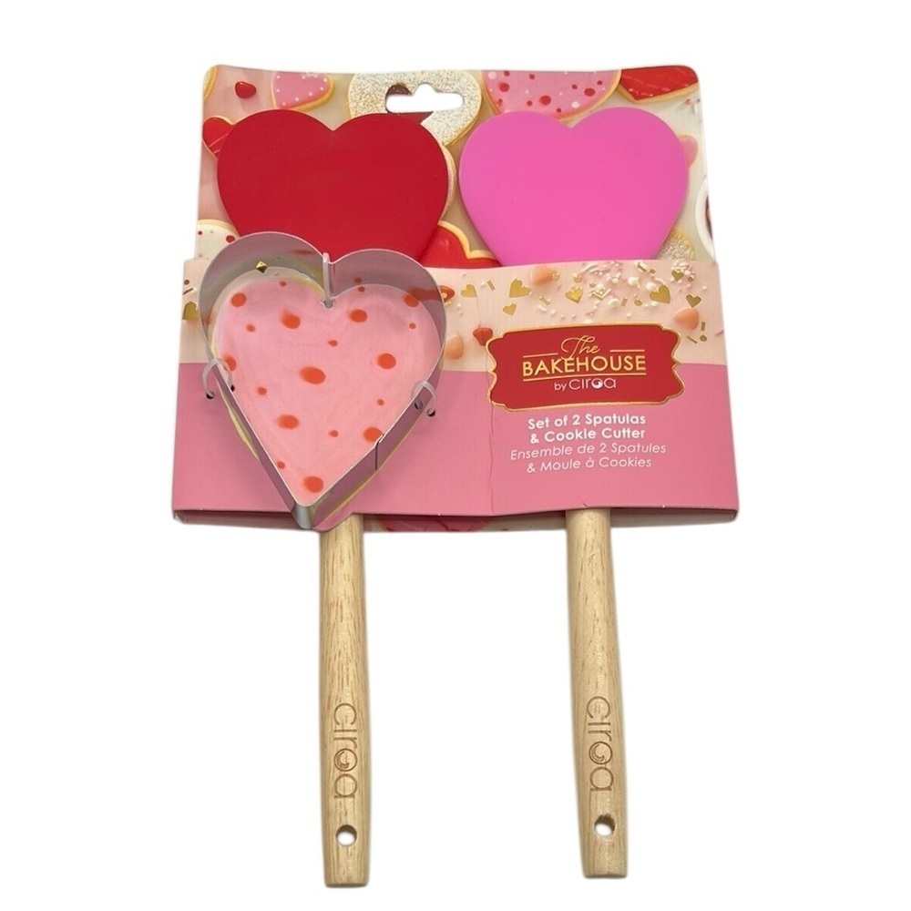 The Bakehouse by Ciroa Heart Spatula and Cookie Cutter Set Red and Pink New!